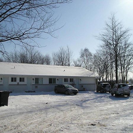 Motel Le Victo Victoriaville Exterior foto